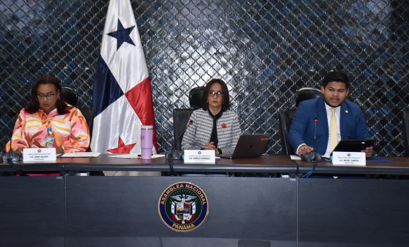 Asamblea analiza ampliar beneficios para jubilados y pensionados