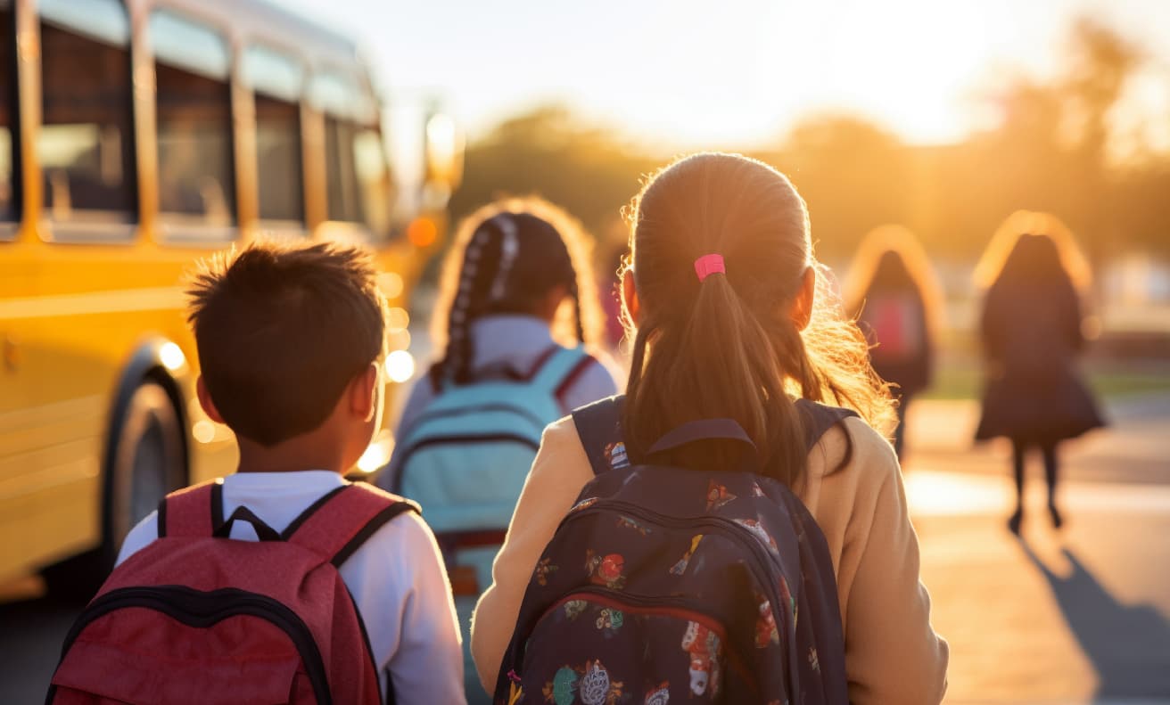 ATTT refuerza seguridad del transporte escolar antes del año lectivo 2026